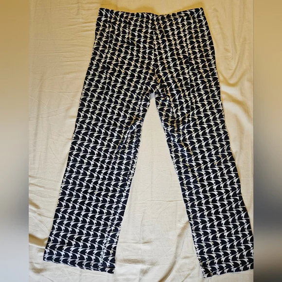 Pre-loved Nautica Women's PJ Pants - Picture 3 of 3